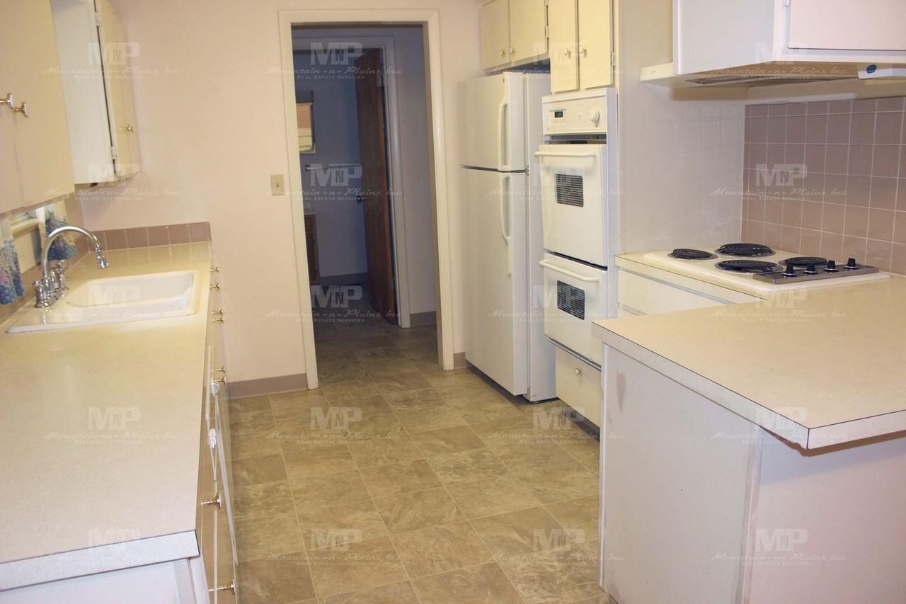 2433 Tamarac Dr - Photo 4 of 14