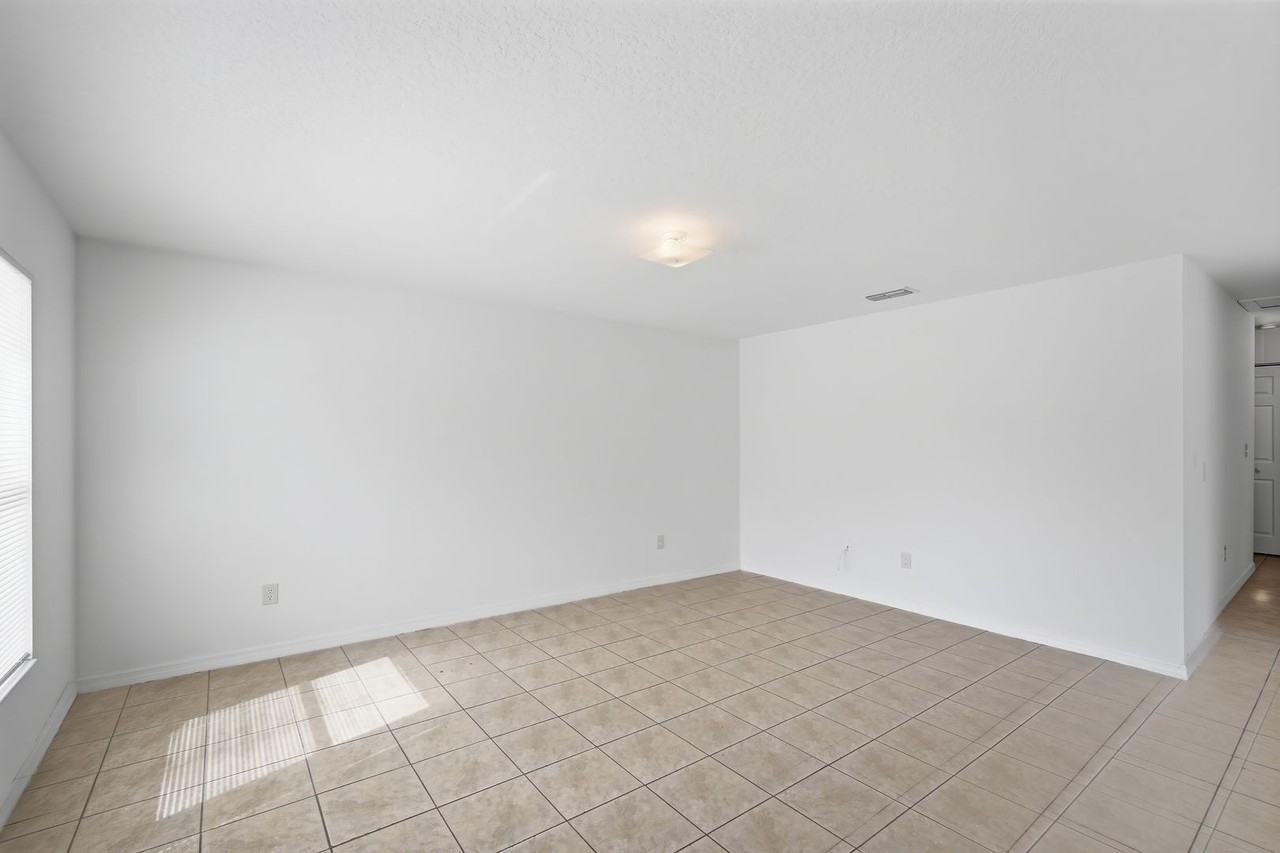 3724 E 38th Ave - Photo 4 of 21