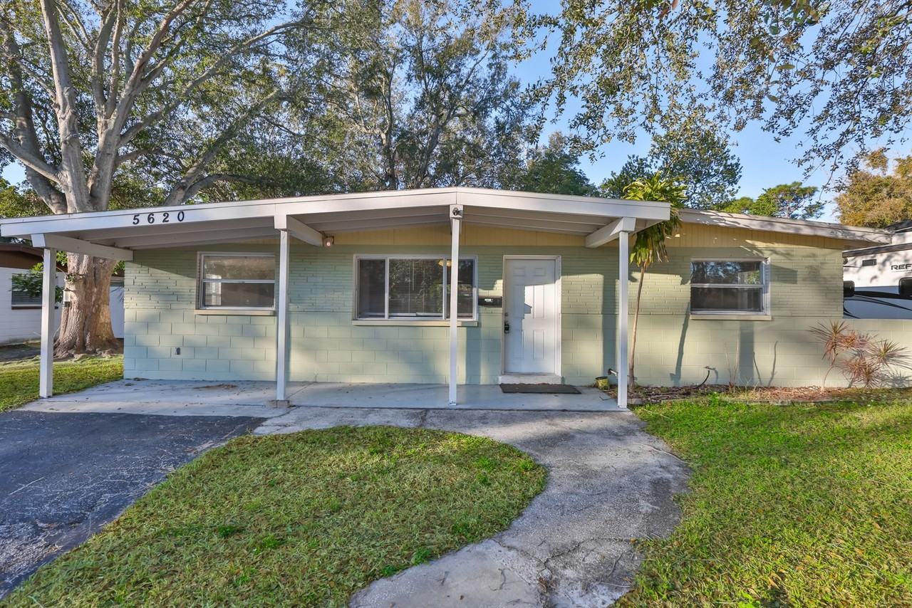 5620 Harding Blvd Ne - Photo 2 of 33