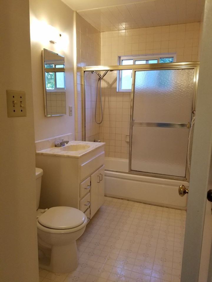 1870 Pereira Dr - Photo 2 of 4