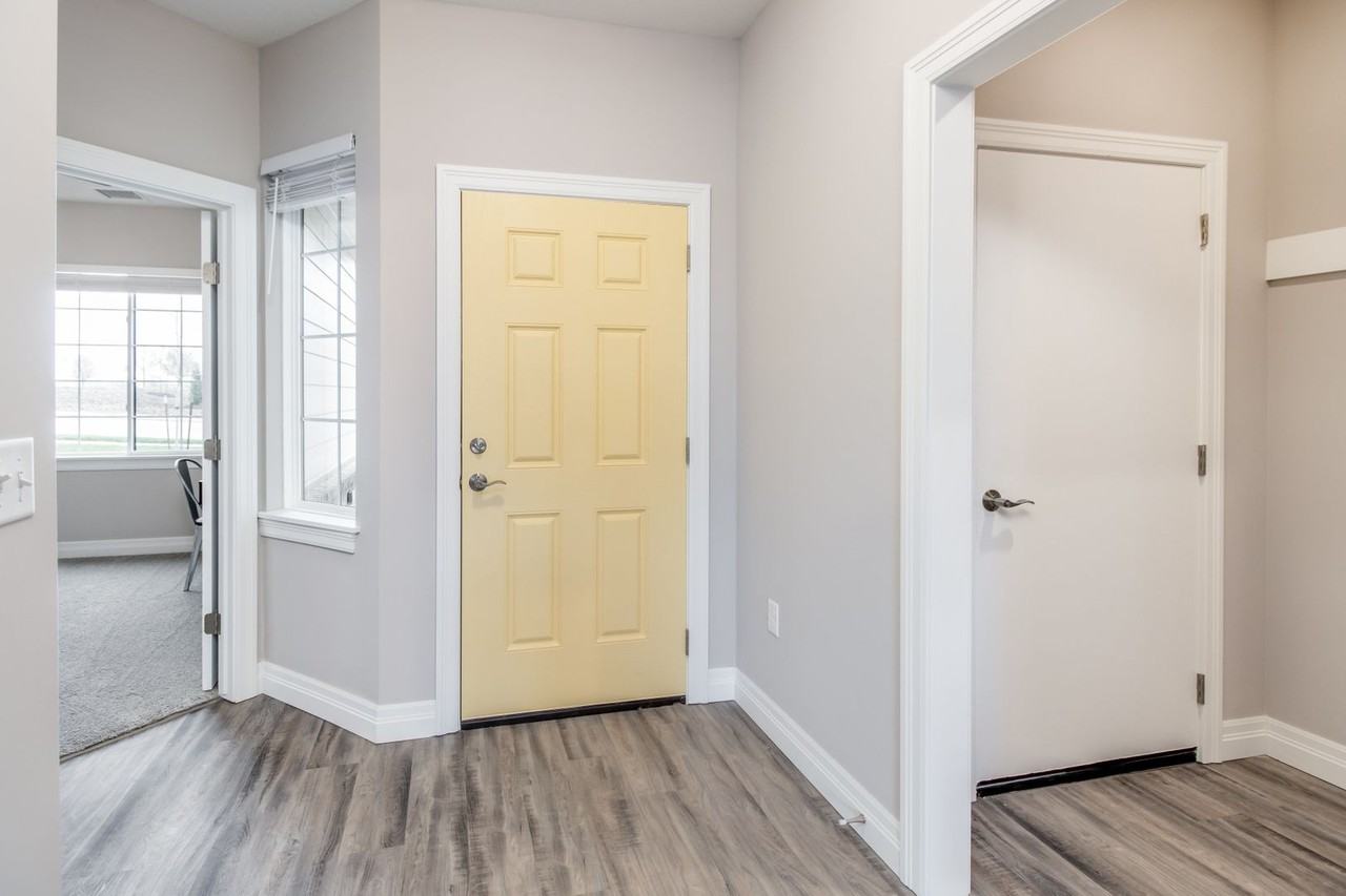 5169 N Villa Pl - Photo 2 of 22