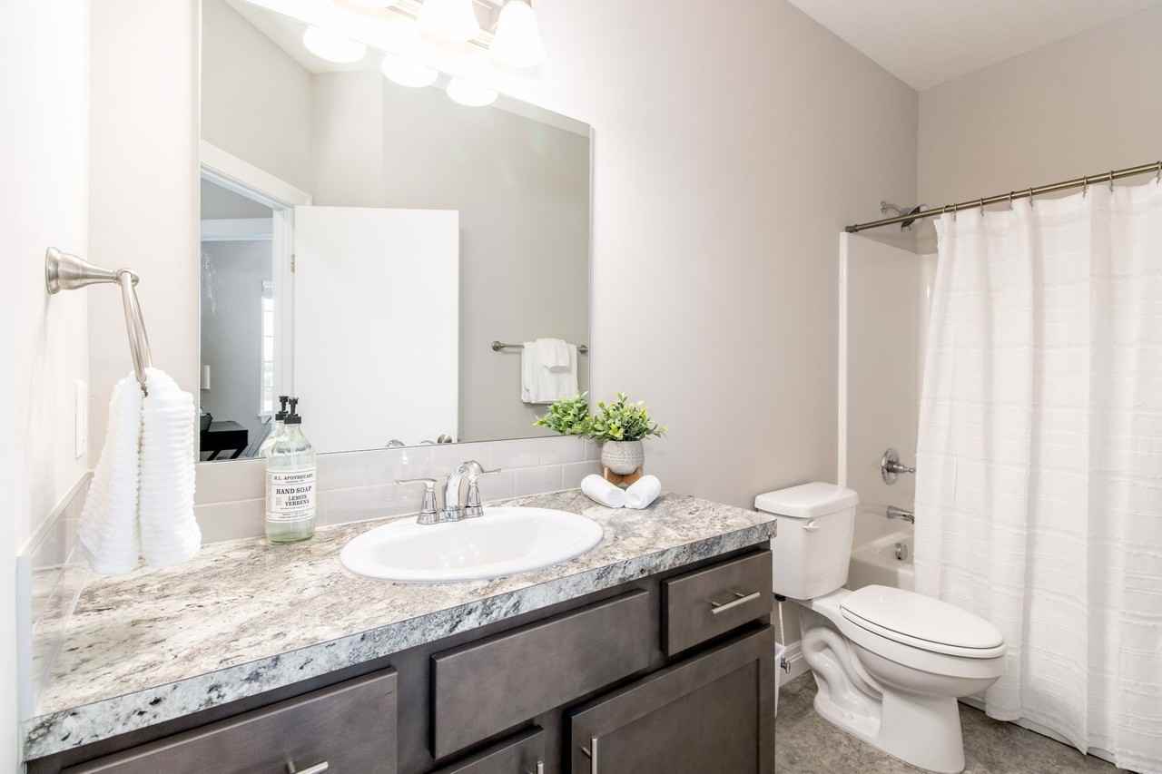 5169 N Villa Pl - Photo 4 of 22