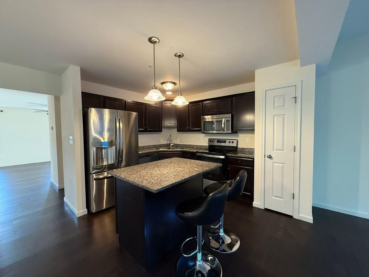 136 Kestrel Ln - Photo 3 of 20