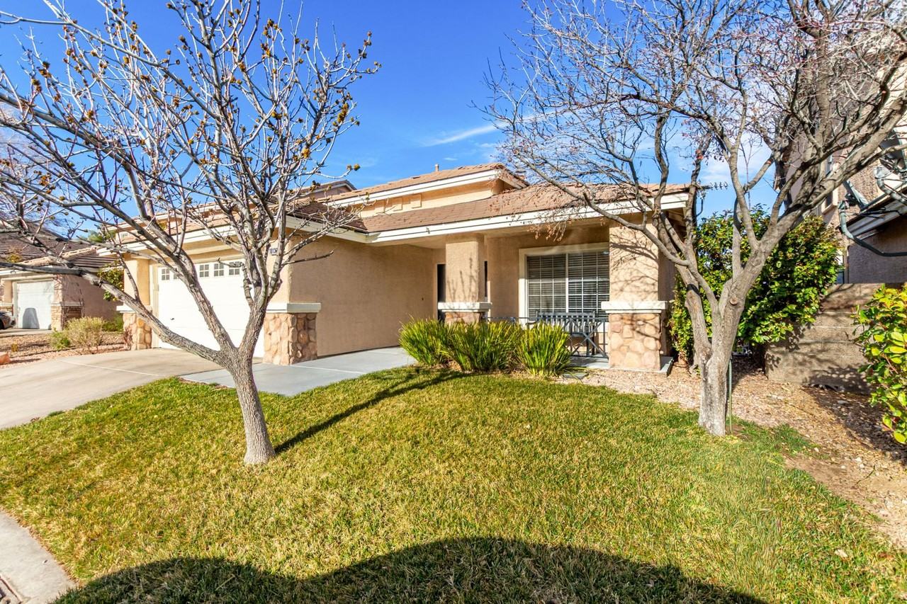 10132 Desert Wind Dr - Photo 3 of 32