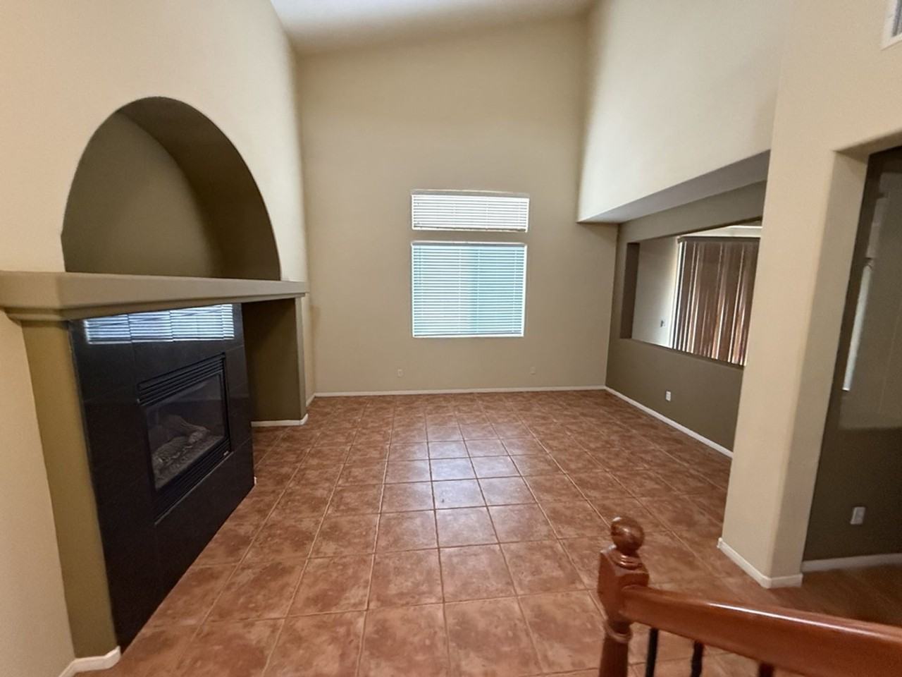 11255 Dahlia Grove St - Photo 3 of 18