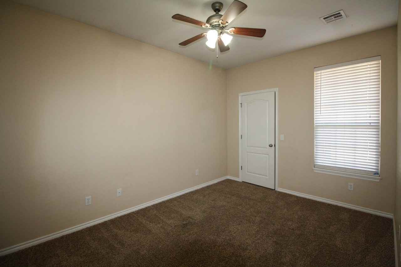 11313 Nw 121st Pl - Photo 7 of 15