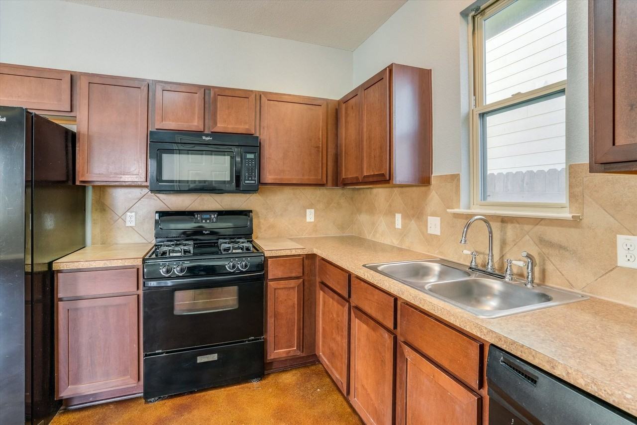 4525 Senda Ln - Photo 5 of 20