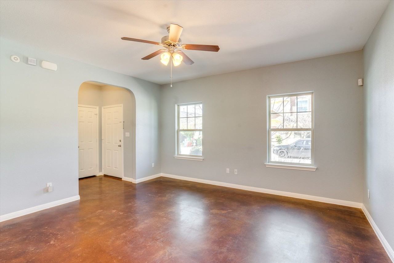 4525 Senda Ln - Photo 7 of 20