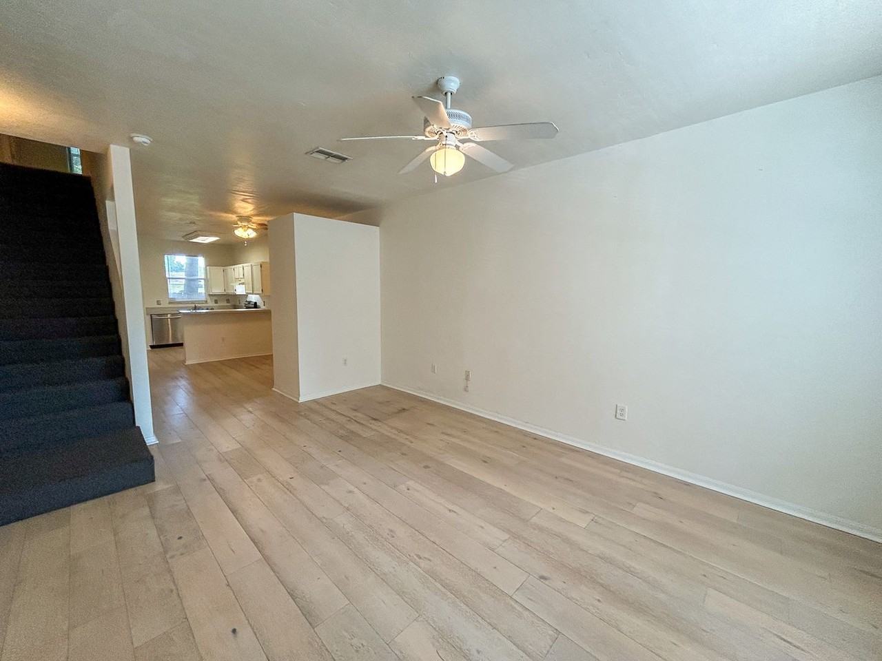 4415 Sw 34th St #803 - Photo 2 of 24