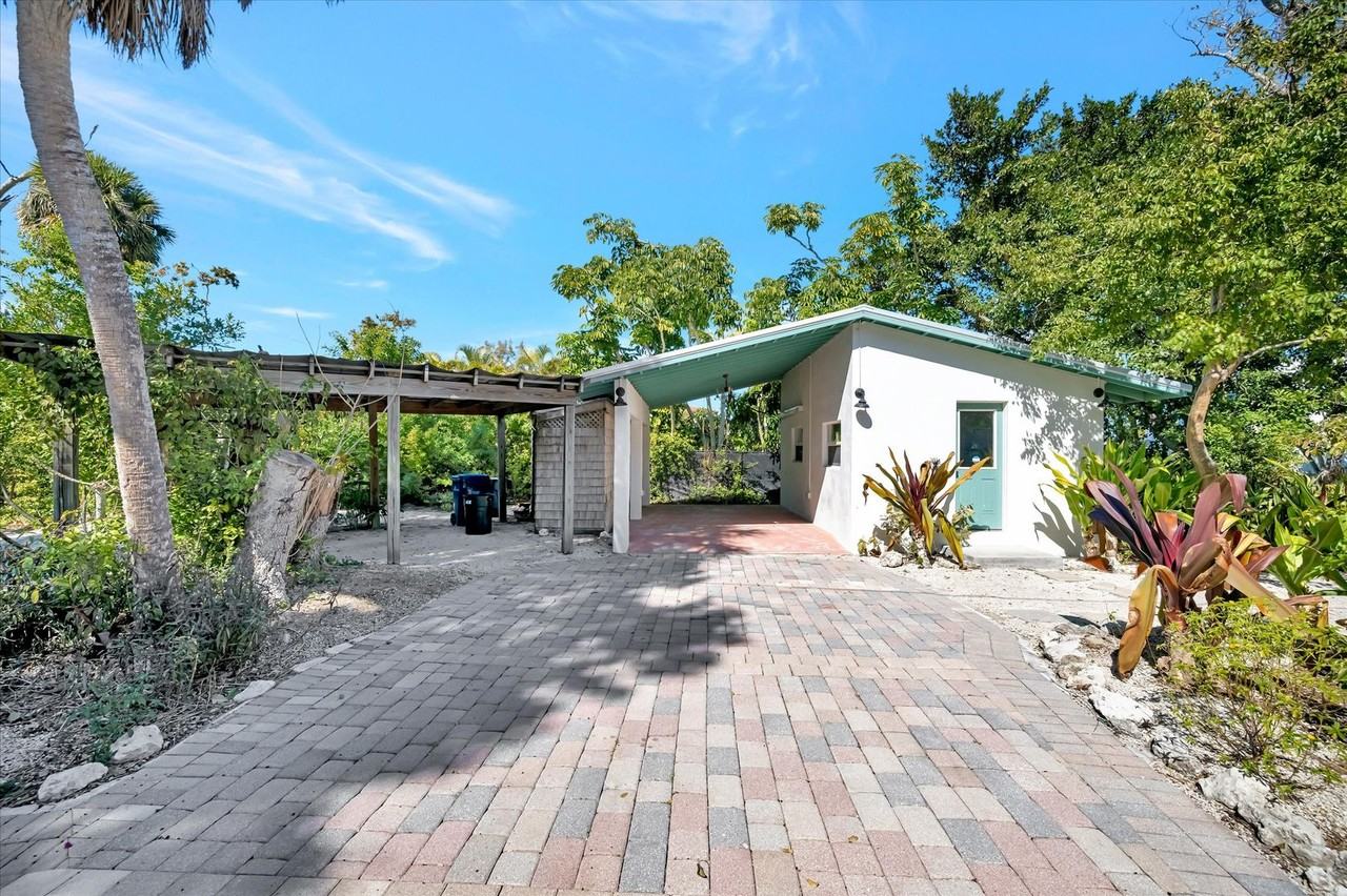 4237 Higel Ave - Photo 7 of 50