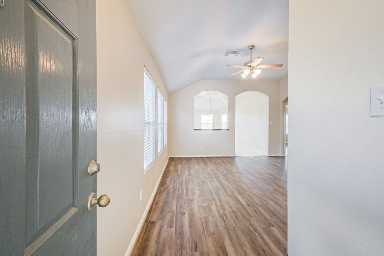 19907 Parkstone Bend Ln - Photo 6 of 33