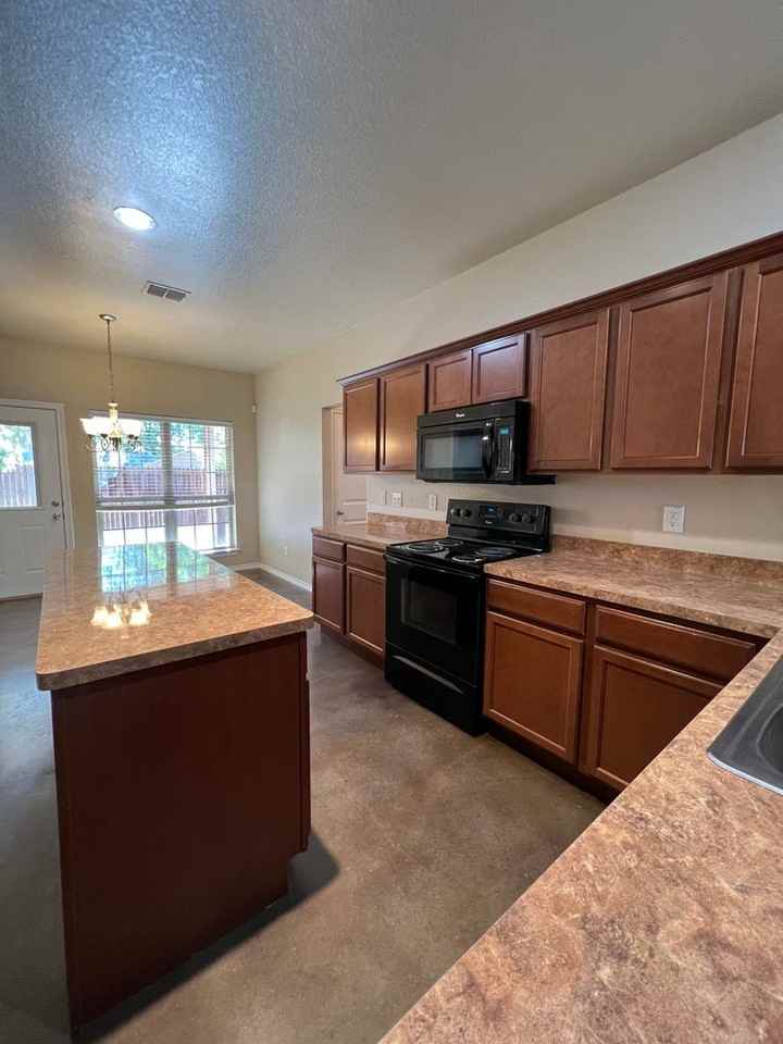 908 Sun Down #1 - Photo 3 of 19