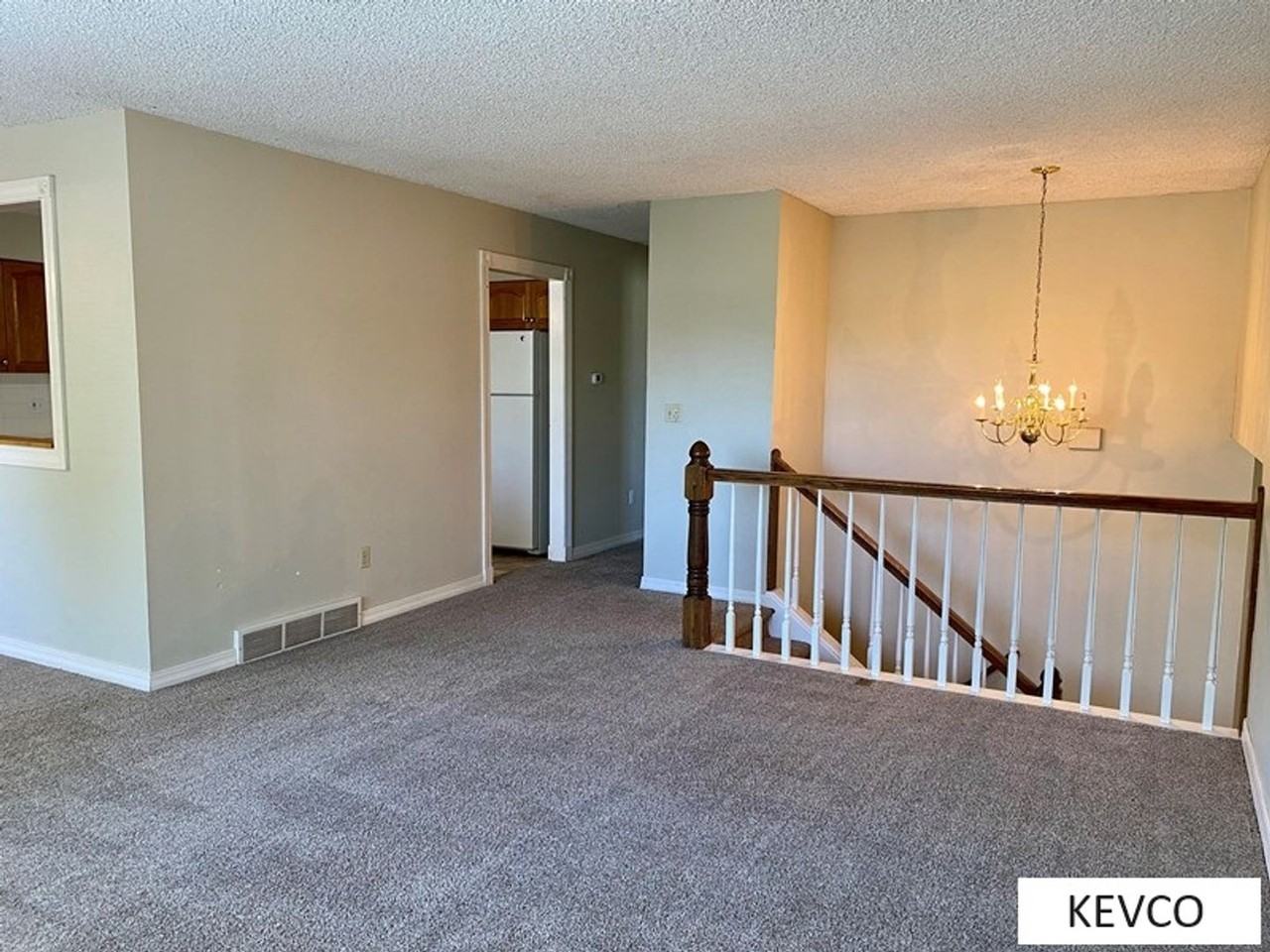 1000 Timber Ln - Photo 5 of 27