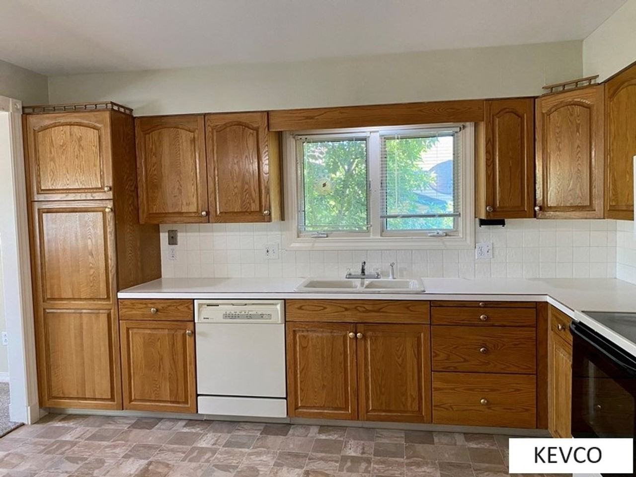 1000 Timber Ln - Photo 7 of 27