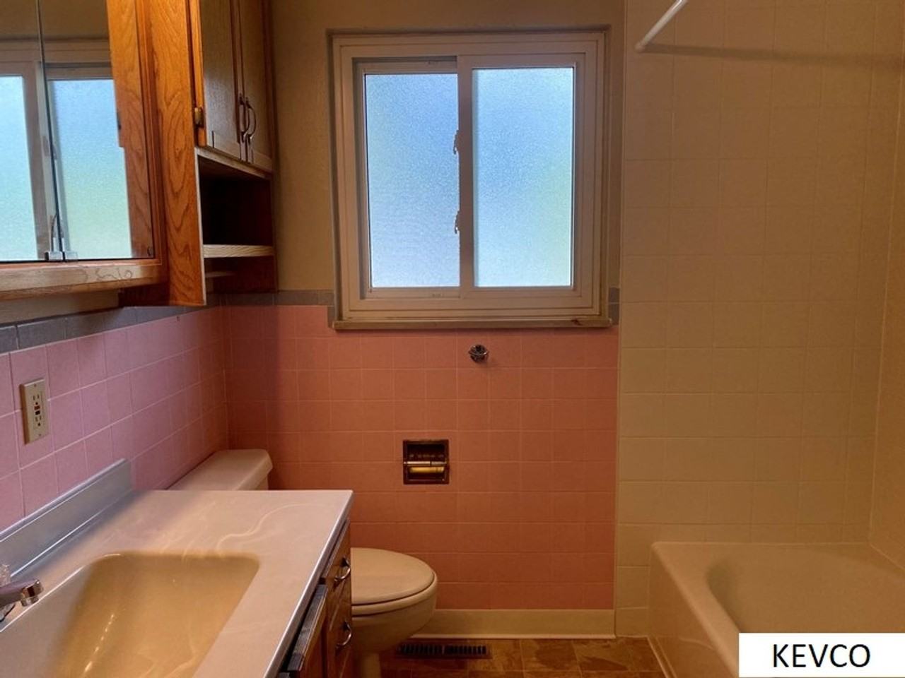 1200 Hillcrest Dr - Photo 7 of 28