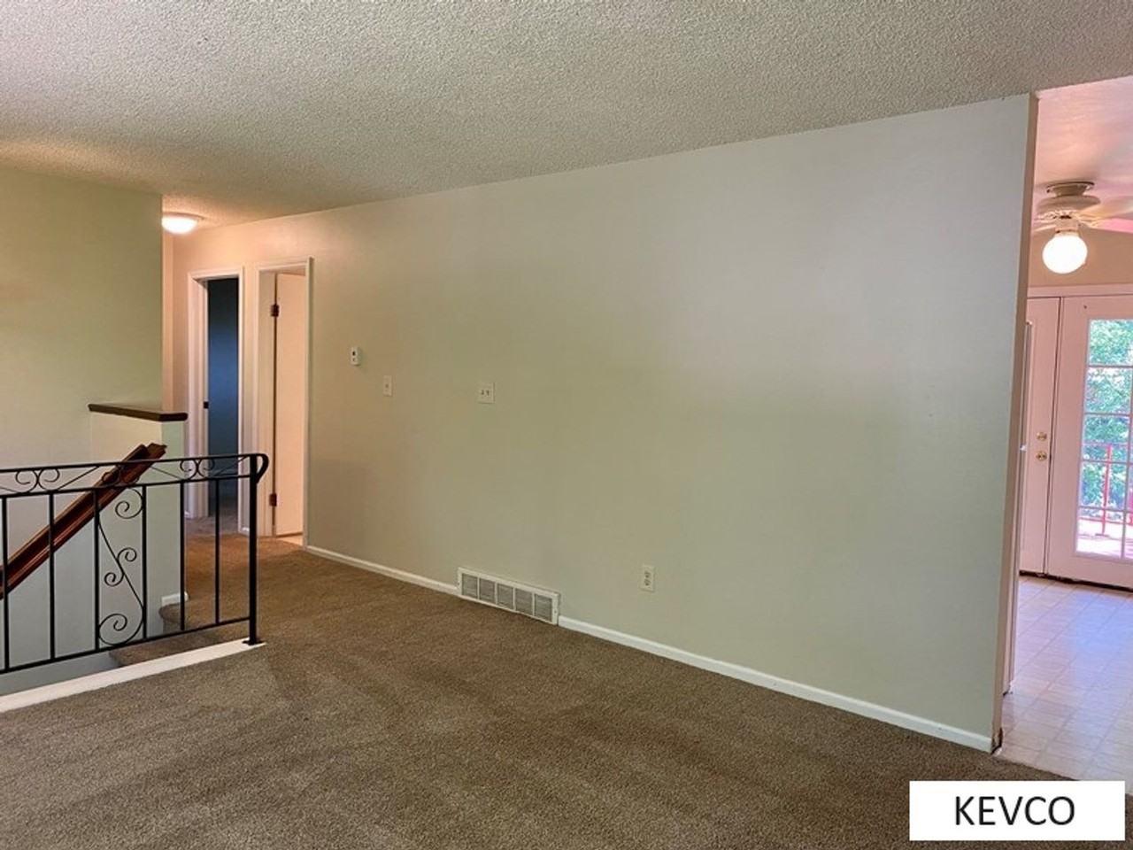 2519 W Laurel St - Photo 3 of 26