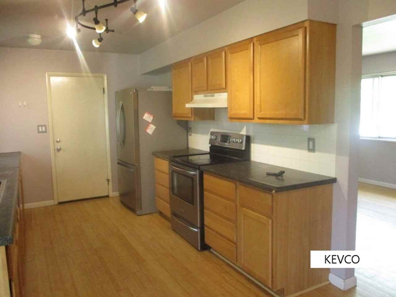 220 E Swallow Rd - Photo 7 of 23