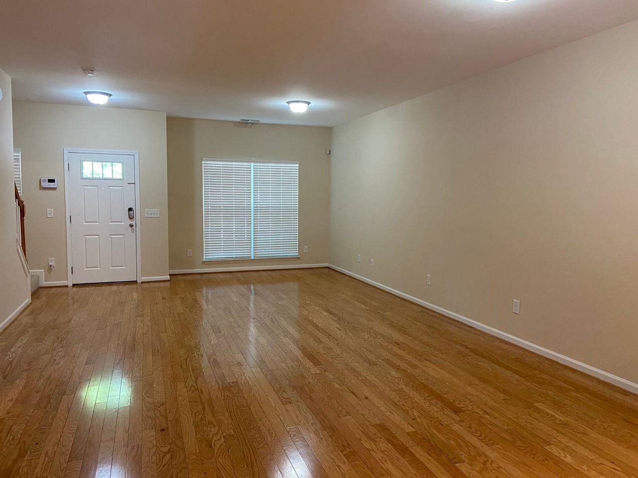 1050 Kelso Ln - Photo 5 of 9