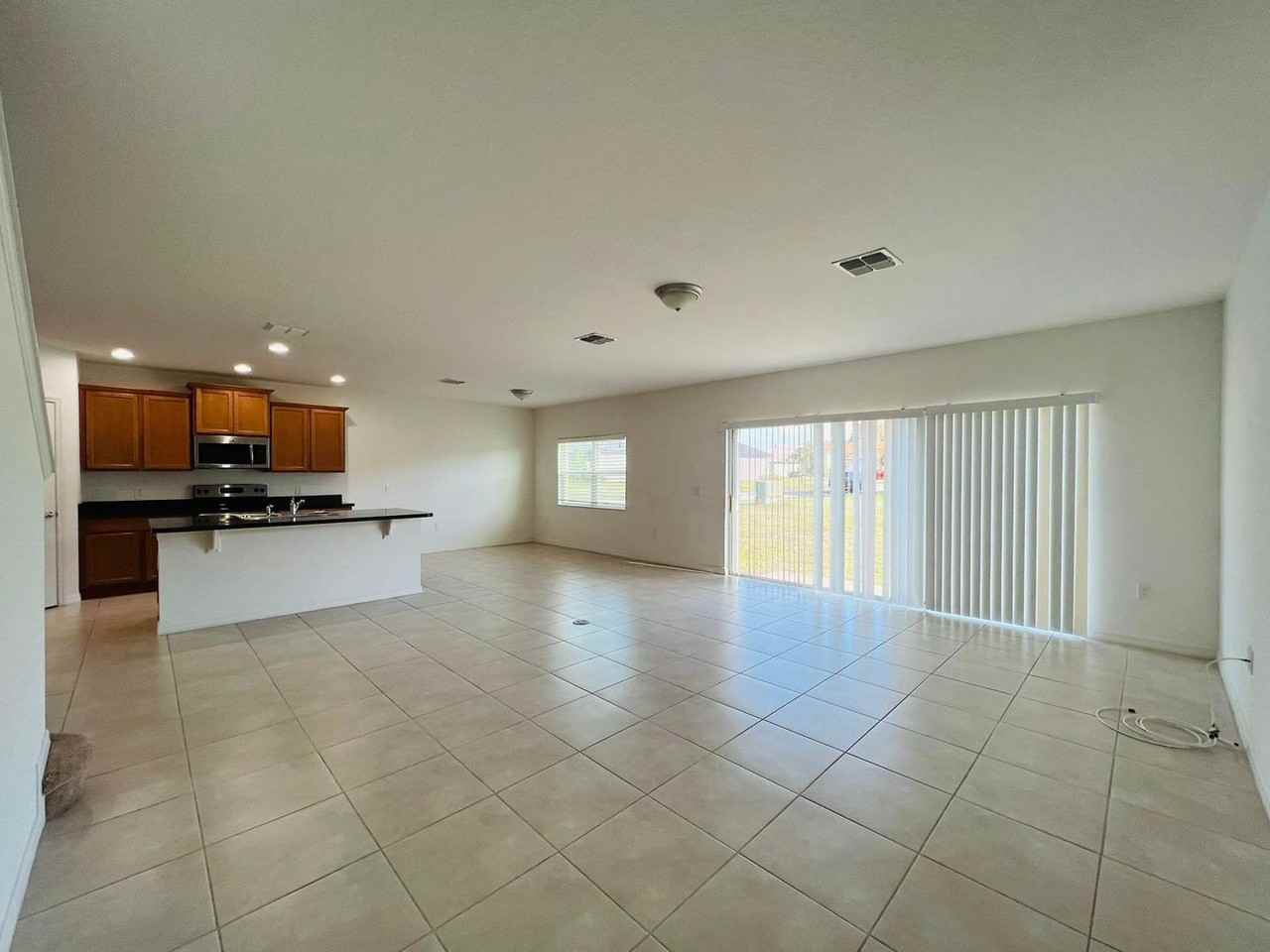 3836 Shoreside Dr - Photo 3 of 23