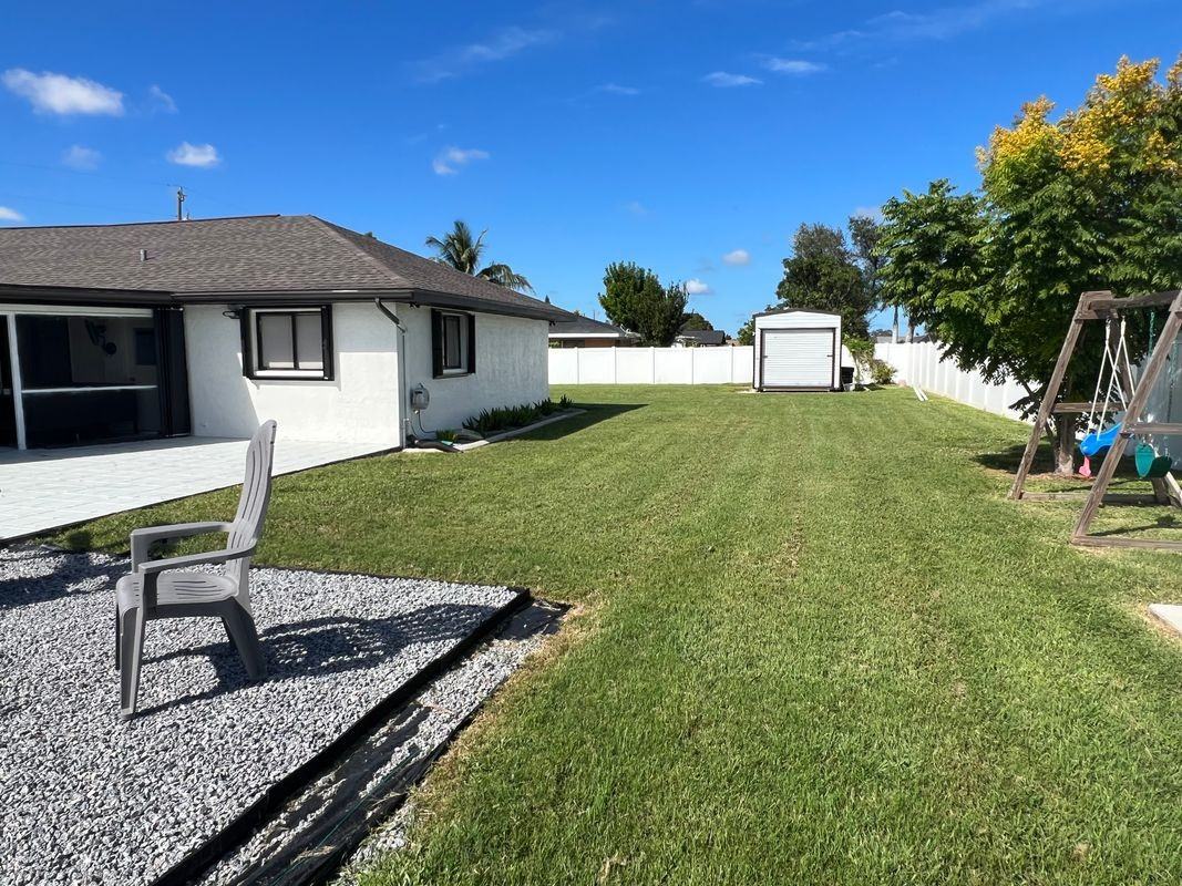 1455 Se 14th Ter - Photo 2 of 3