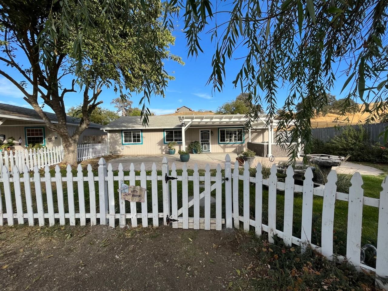 5920 Deer Creek Way - Photo 2 of 26