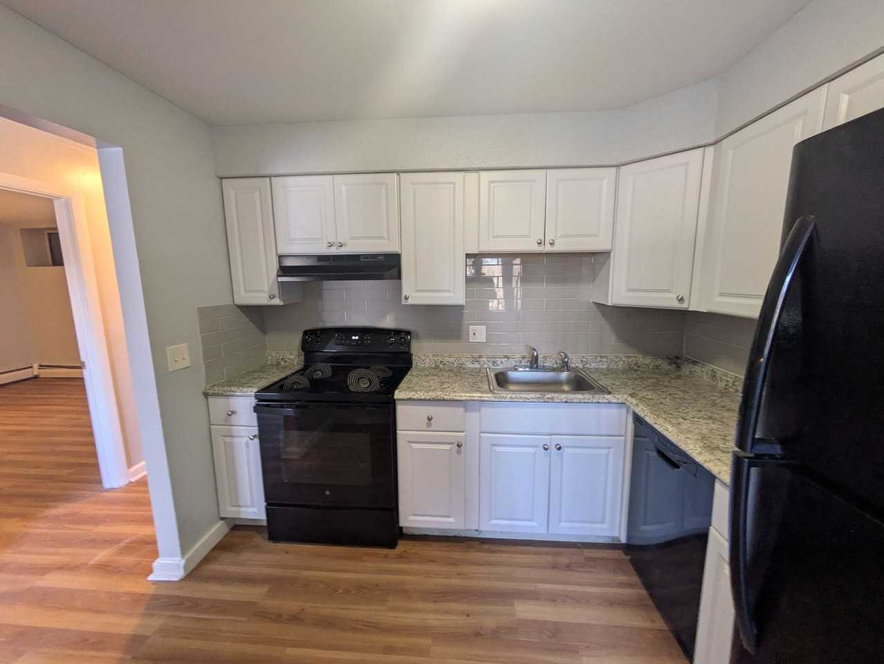 Beacon Hill Apartments - Photo 2 of 28