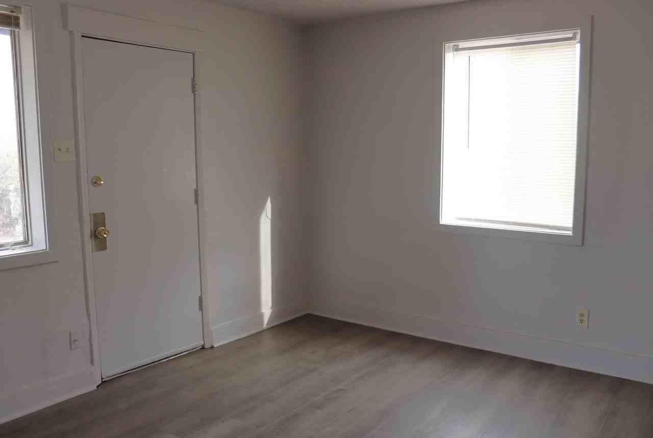 540 Graham Dr - Photo 6 of 16