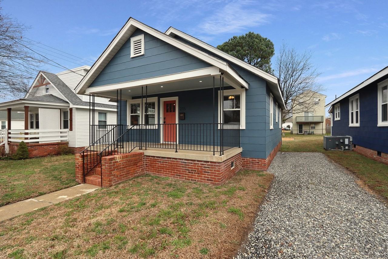 215 E Cummings Ave - Photo 3 of 29