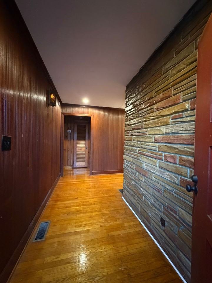 1708 Arlington Ave - Photo 2 of 20