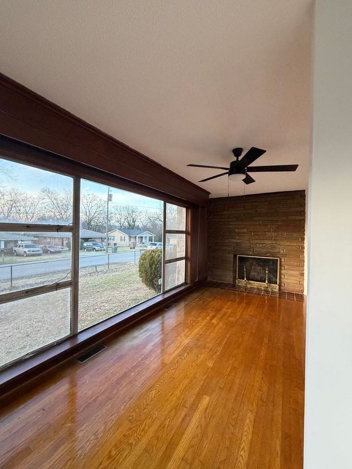 1708 Arlington Ave - Photo 4 of 20