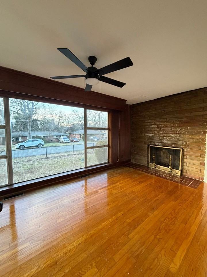 1708 Arlington Ave - Photo 5 of 20