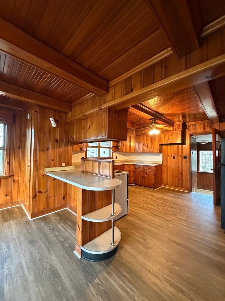 1708 Arlington Ave - Photo 7 of 20