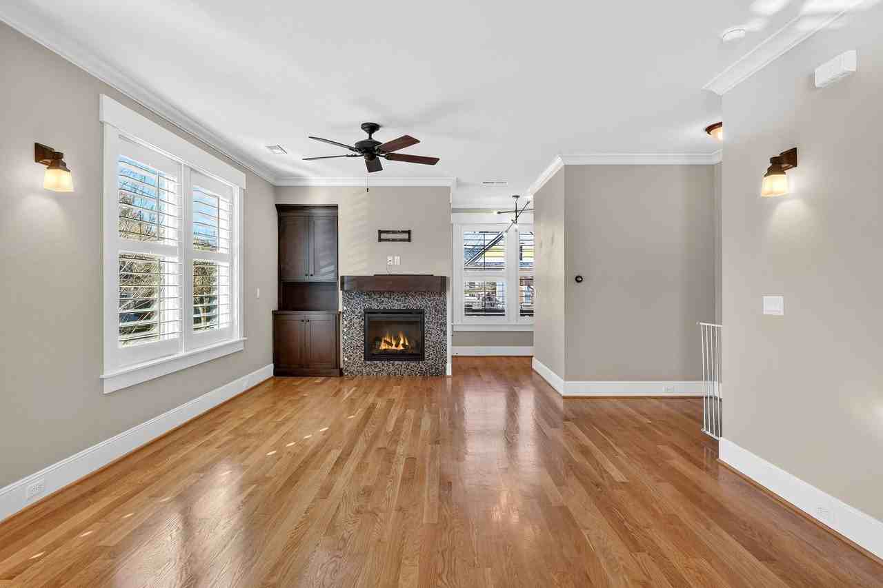 100 Ne Ivy St - Photo 5 of 46