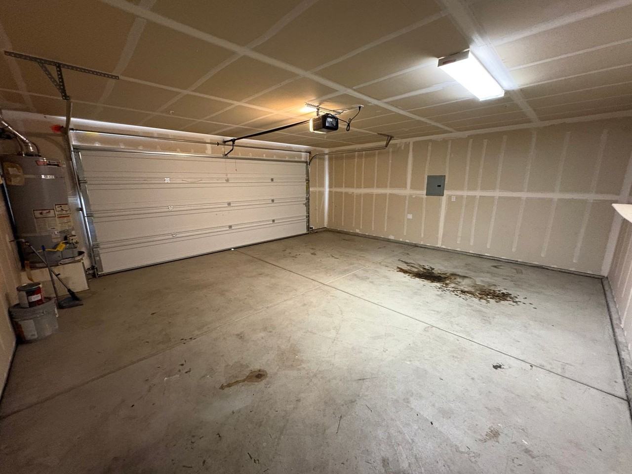 717 W Perez Ave - Photo 3 of 37