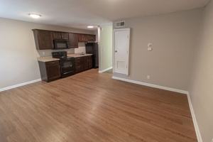 featured image of 105 N Garth Ave #16
