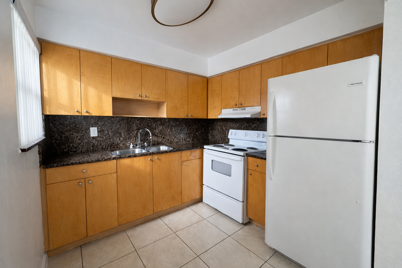 3500 Jackson St Hollywood, FL 33021 - Photo 5 of 7