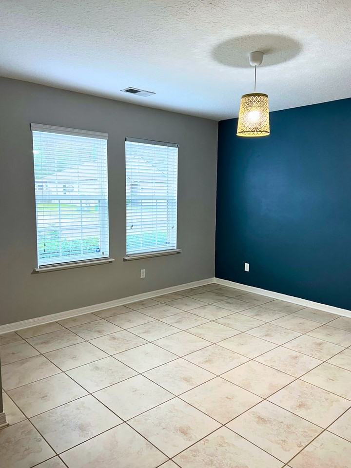 125 Walnut Way - Photo 3 of 24