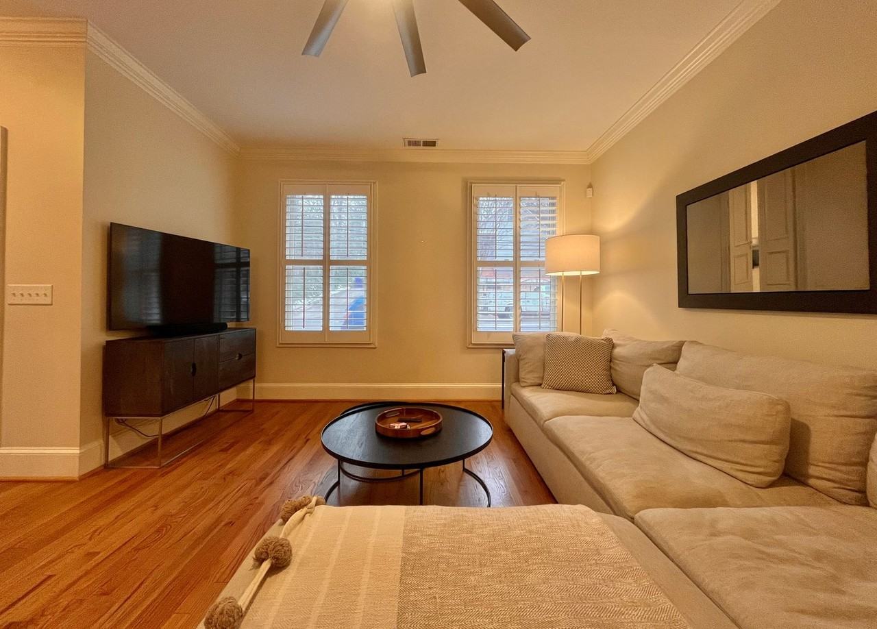 702 Bennett St - Photo 7 of 18