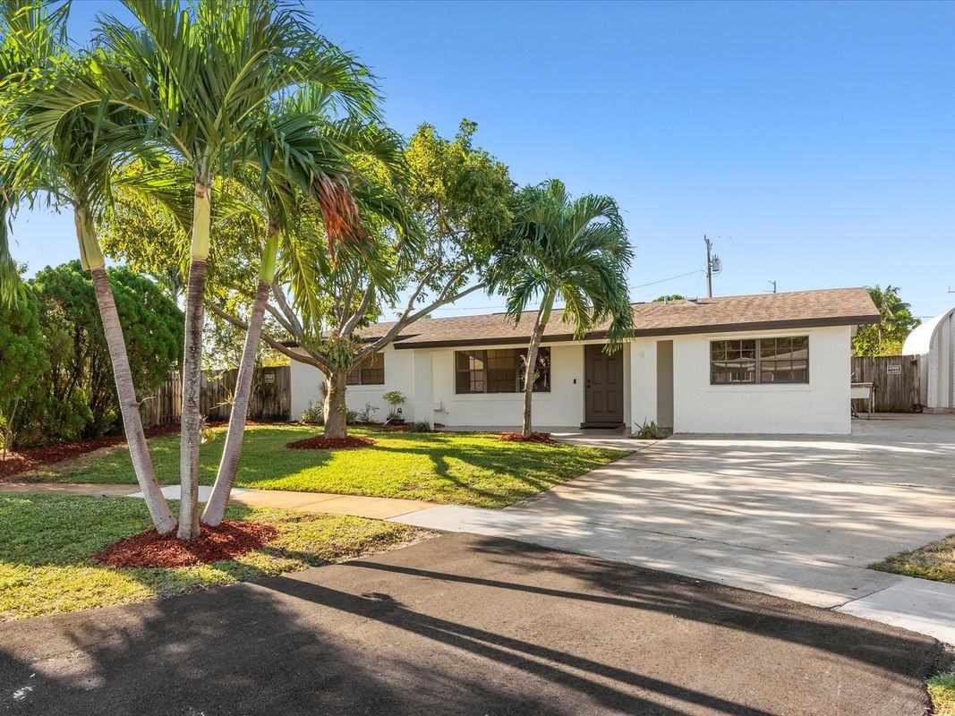 8 Sw 11th St - Photo 3 of 50