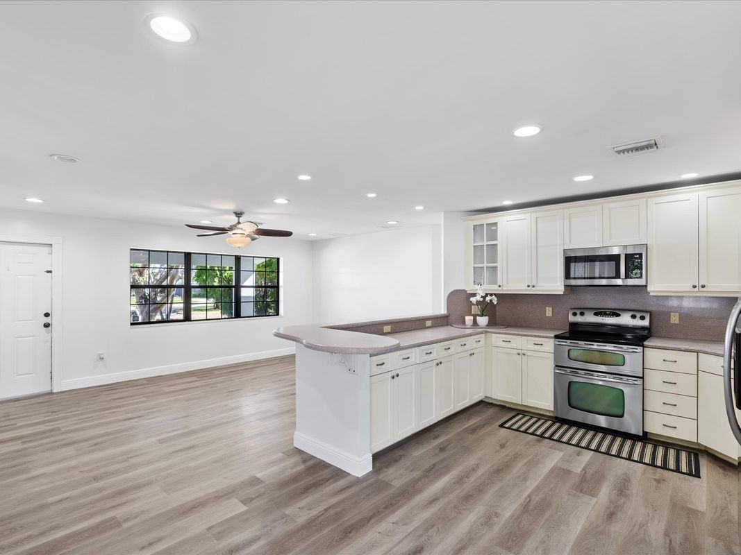 8 Sw 11th St - Photo 6 of 50