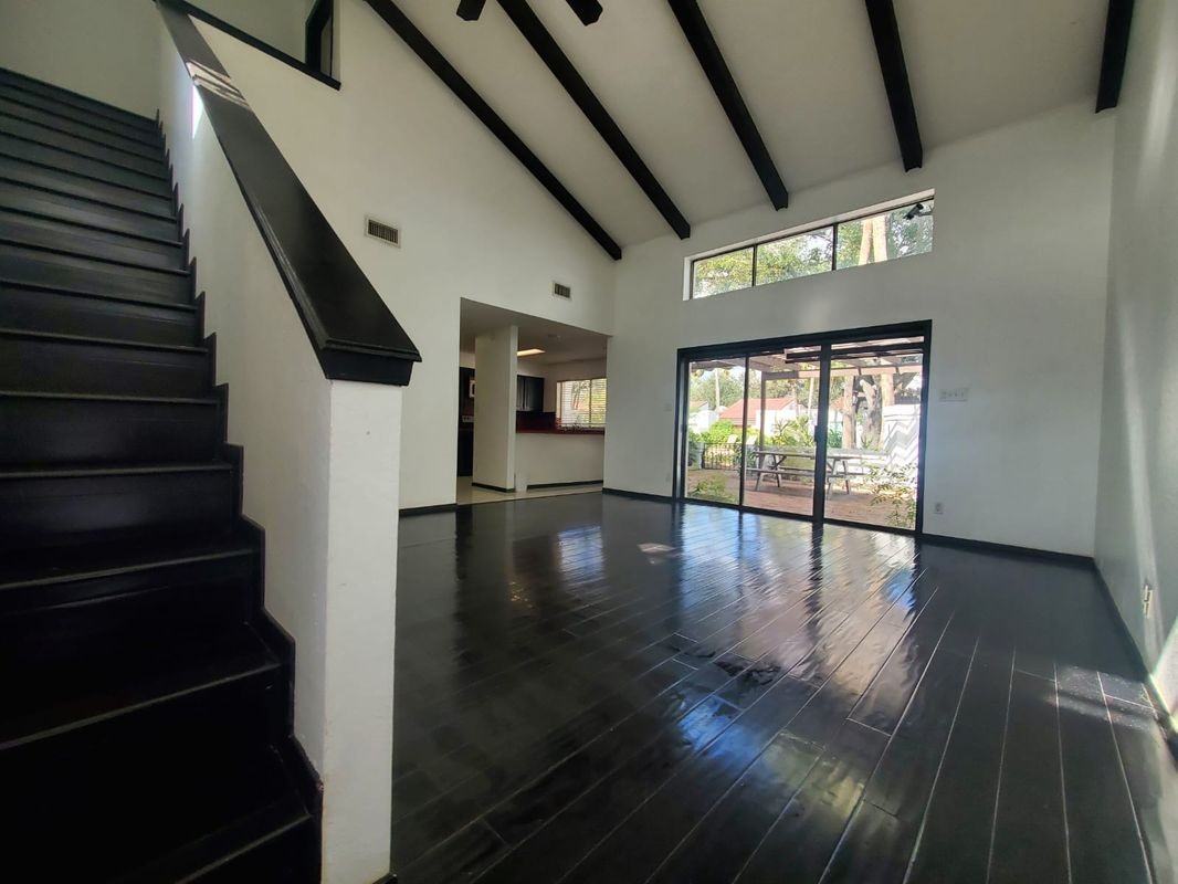 120 Sunflower Ave - Photo 2 of 27