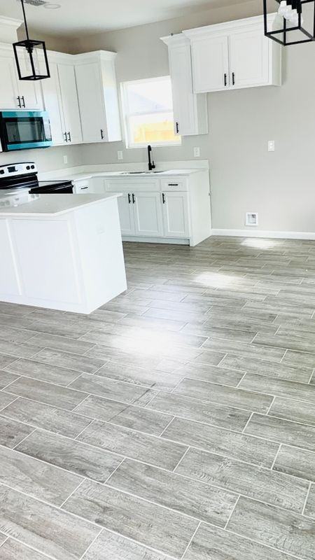 701 N Onyx Ave ##3 - Photo 3 of 12