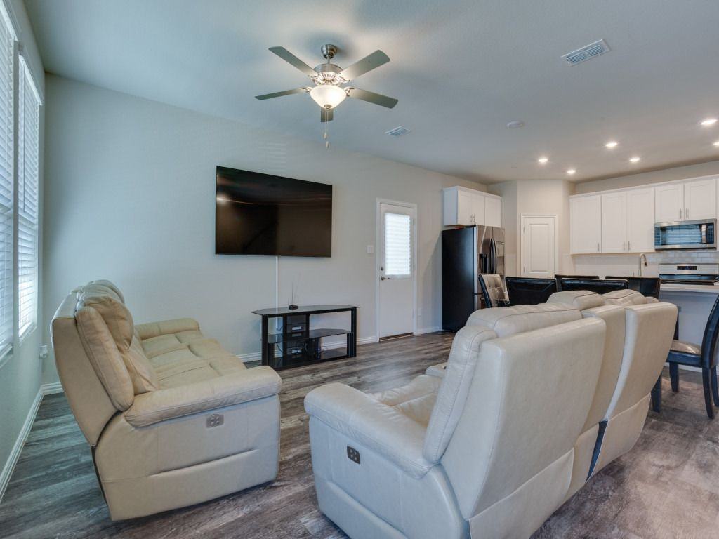 4107 Bullwhip Creek Ln - Photo 3 of 23