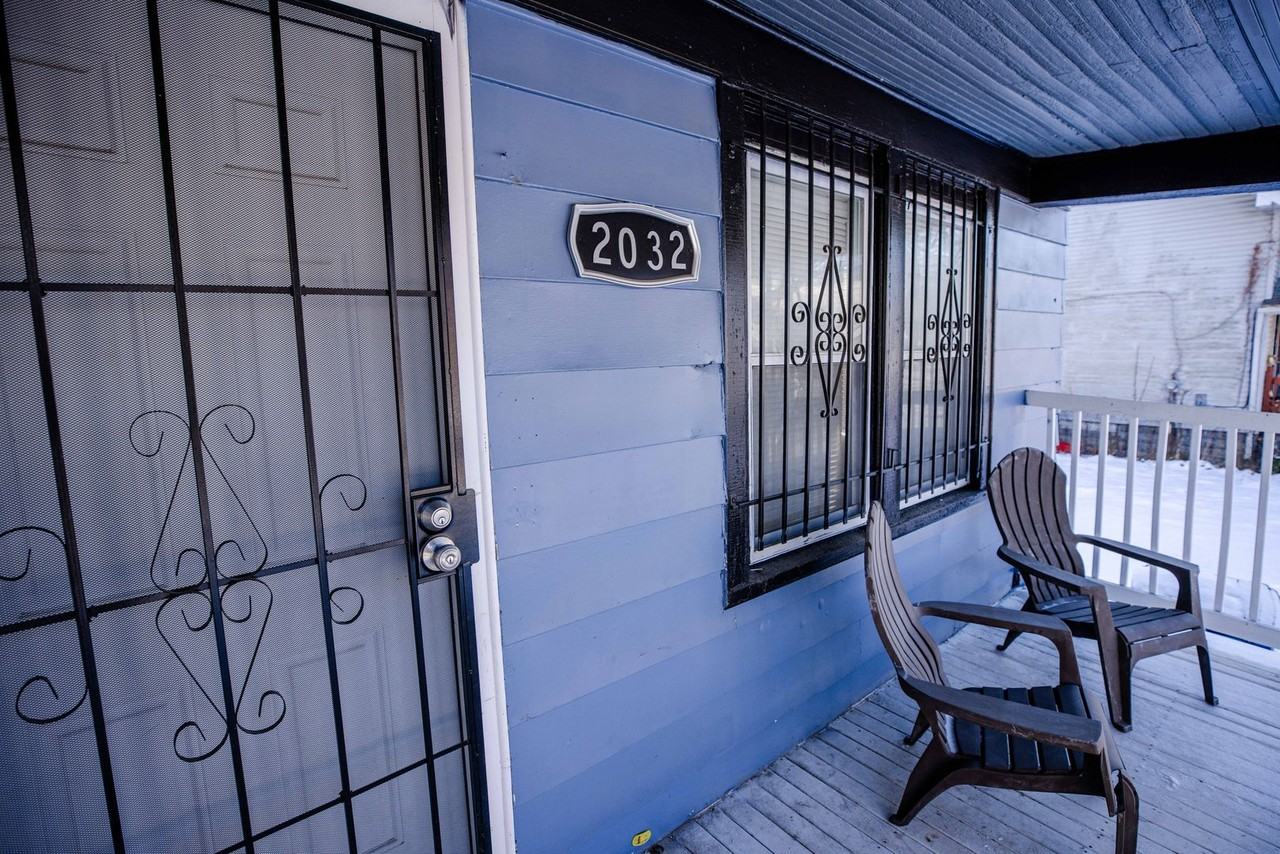 2032 Elliott Ave - Photo 3 of 26