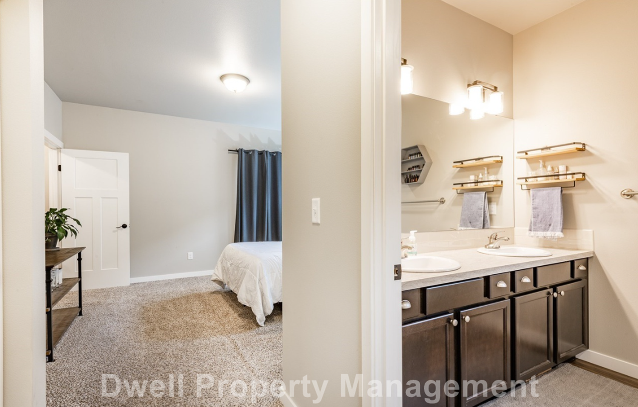 2251 Sedge St - Photo 5 of 5