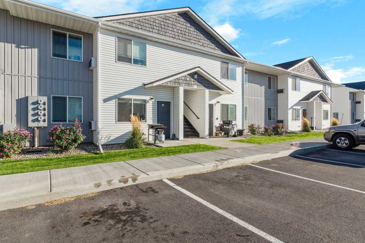 5741 S 5th Ave #D - Photo 2 of 43