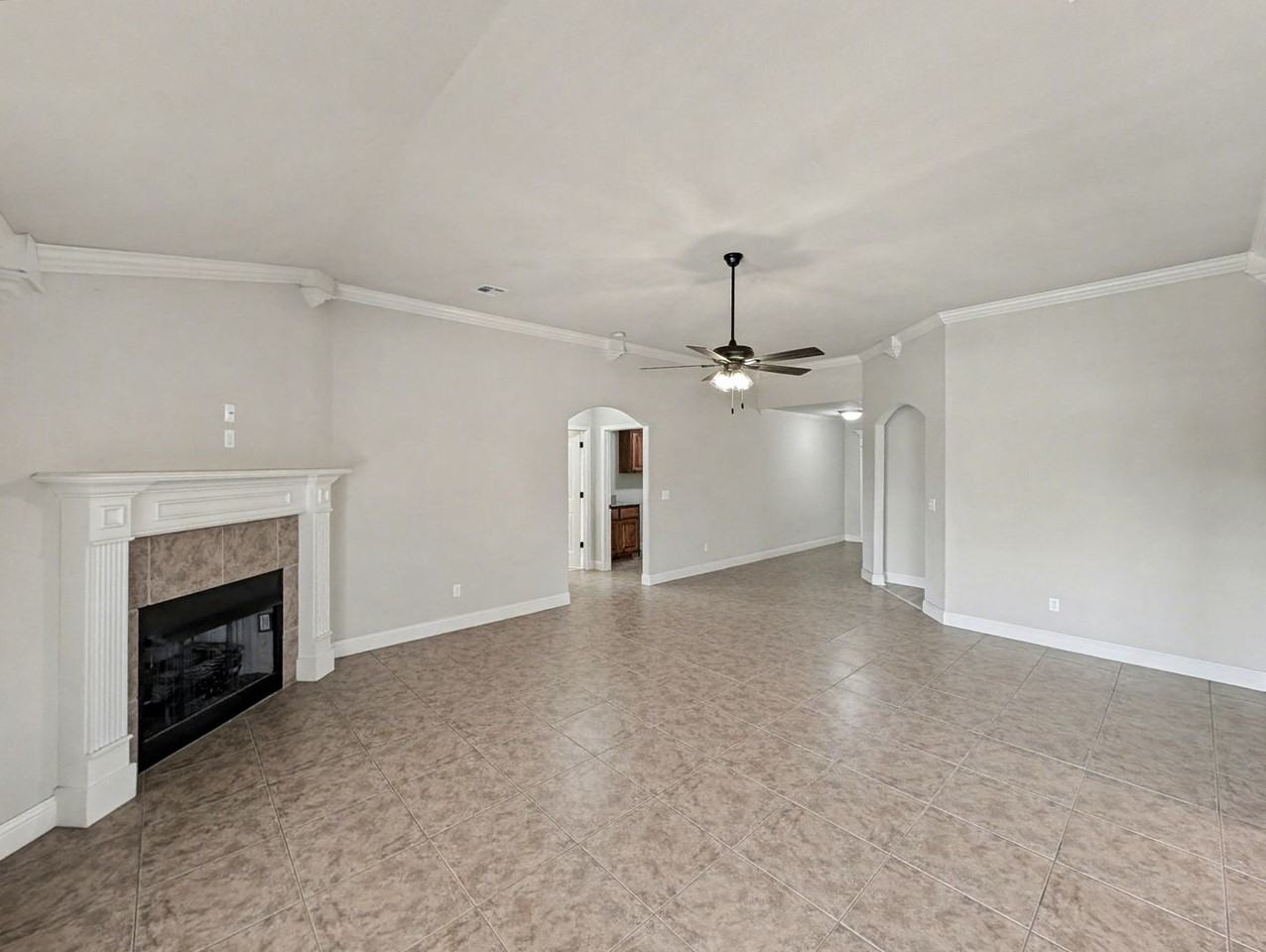 1801 Sw Candlewood St - Photo 3 of 24