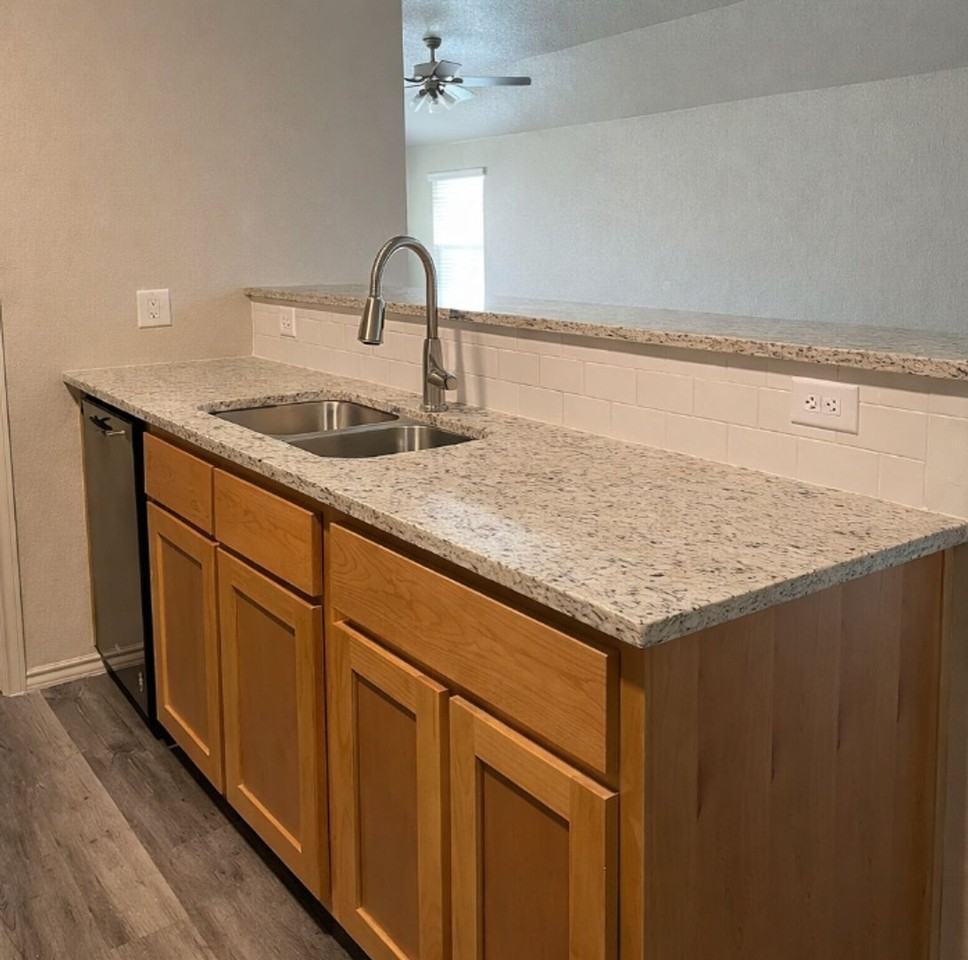 3211 Stonewall Dr #B - Photo 3 of 4