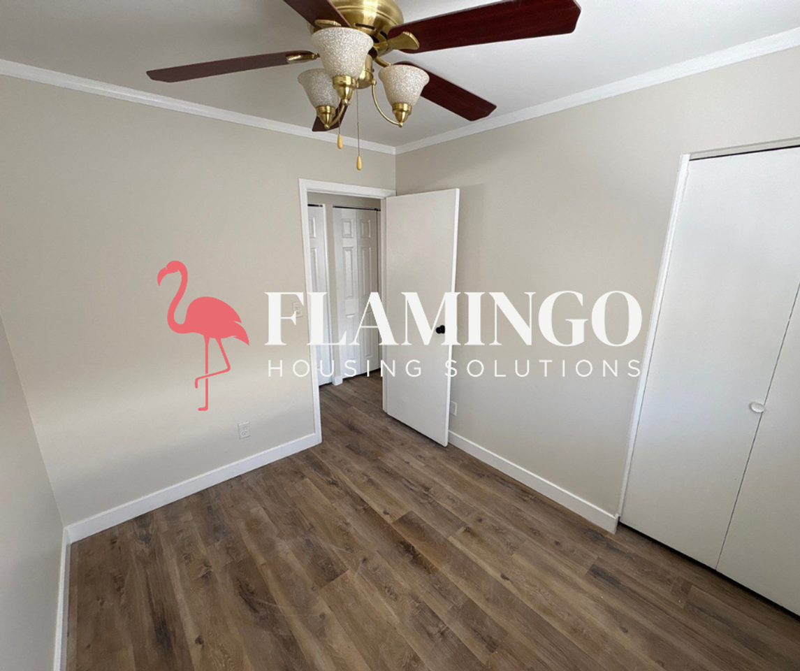 1301 Beverly Ave - Photo 7 of 15