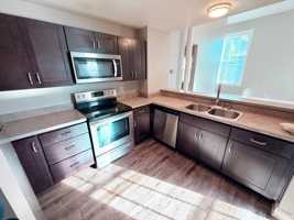 featured image of 11 N Beaver St